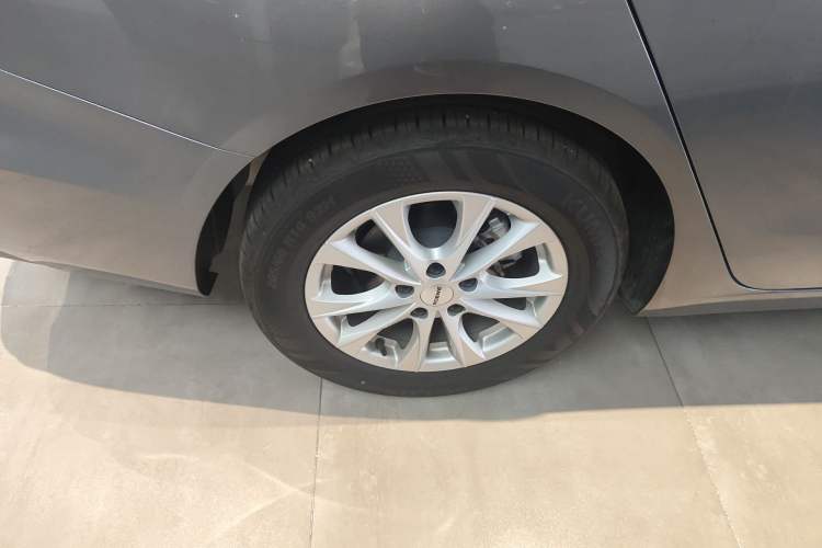 Used Roewe i5 2023 1.5L CVT Luxury Edition Exterior 2