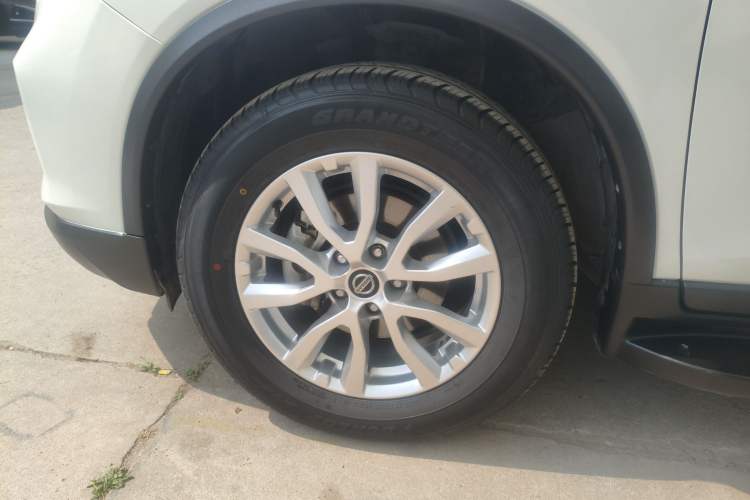 Used Nissan X-Trail 2021 2.0L CVT 2WD XL Premium Commemorative Edition Left Front Wheel Hub
