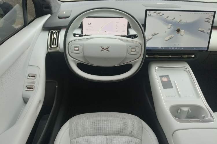 Used XPeng P7+ 2024 Ultra-Long Range Max Steering Wheel