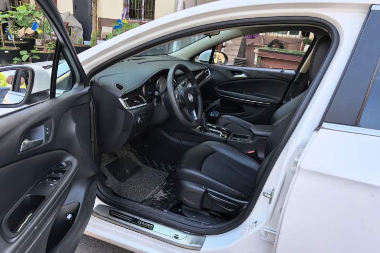 Used Buick Verano 2018 Sedan 20T Dual-Clutch Leading Model