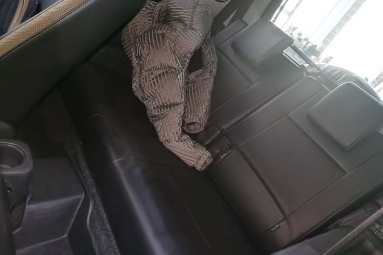 Used Suzuki Jimny 2015 1.3 AT Mode3 Navigation Edition Left Rear Seat