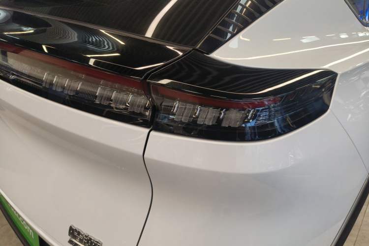 Used Dongfeng Aeolus Mage 2023 1.5T Luxury Edition
