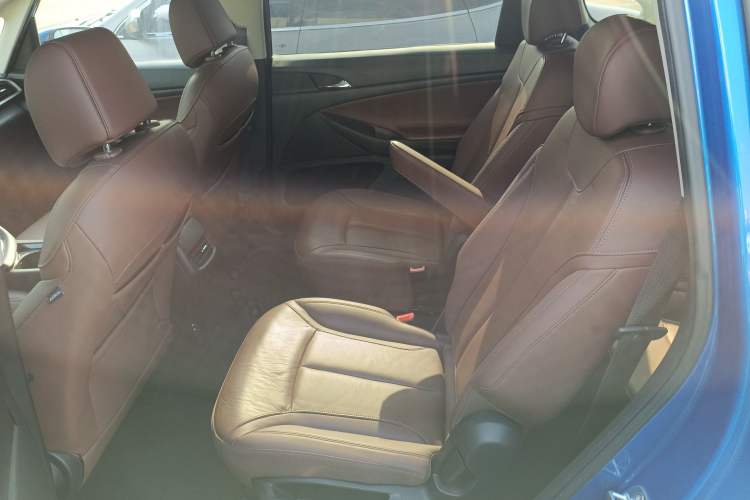 Used Buick GL6 2018 18T 6-Seater Prestige Model
