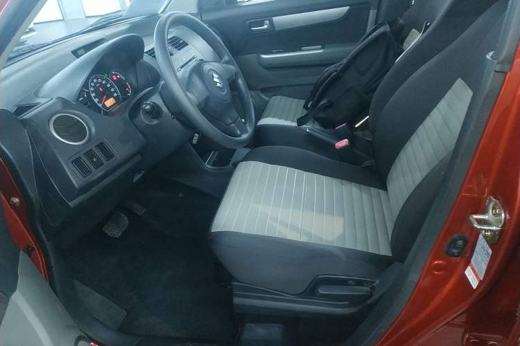 Used Suzuki Swift 2014 1.5L Automatic Fashion Edition Left Front Seat