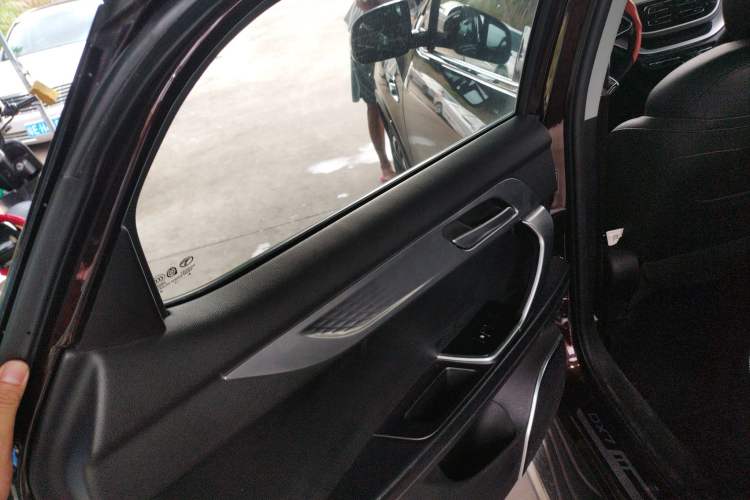 Used Soueast DX7 2018 Prime 1.5T Automatic Luxury Model China V Standard
