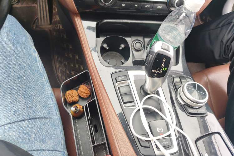 Used BMW 5 Series 2014 520Li Elegant Model Gear Lever