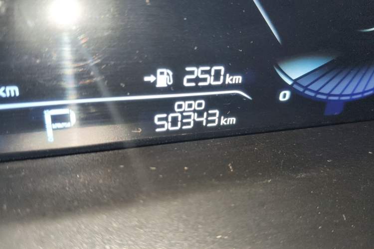 Used Geely Auto Emgrand 2022 4th Generation 1.5L CVT Luxury Model Odometer Close Up