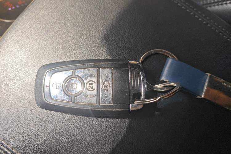 Used Lincoln Continental 2019 2.0T Two-Wheel Drive Prestige Version China VI Standard