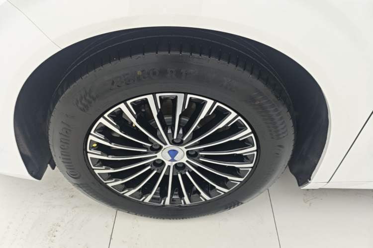Used Denza D9 2022 DM-i 970 Four-Wheel Drive Flagship Model