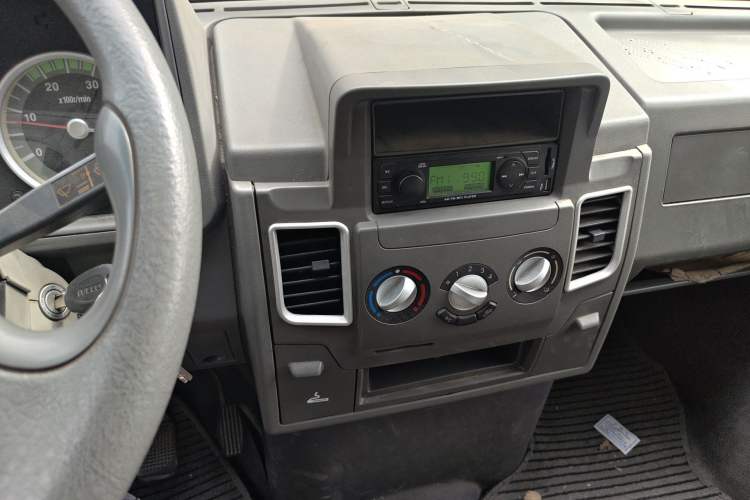 Used Iveco Daily 2014 2.8T-V35 NJ5044XXYQ3A43S4
