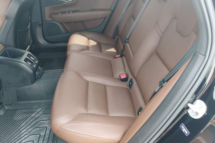 Used Volvo S90 2023 B5 Zhiyi Luxury Edition Left Rear Seat