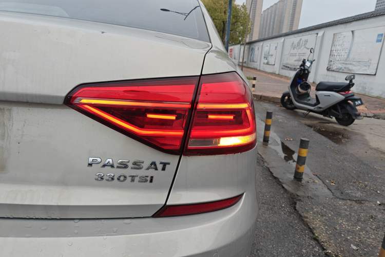 Used Volkswagen Passat 2016 330TSI DSG Luxury Edition