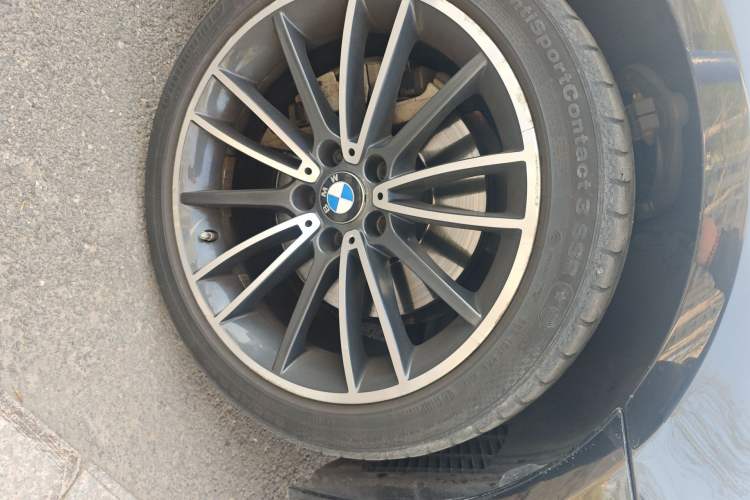 Used BMW 7 Series 2014 730Li Premium Edition Right Front Wheel Hub