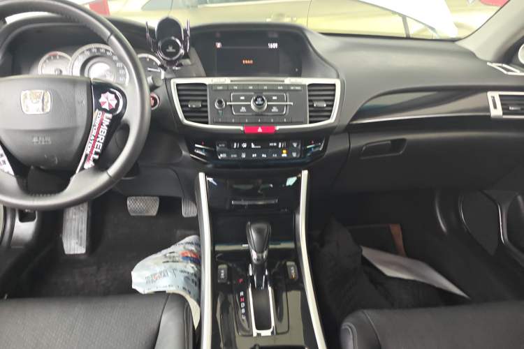 Used Honda Accord 2016 2.0L Elite Edition
