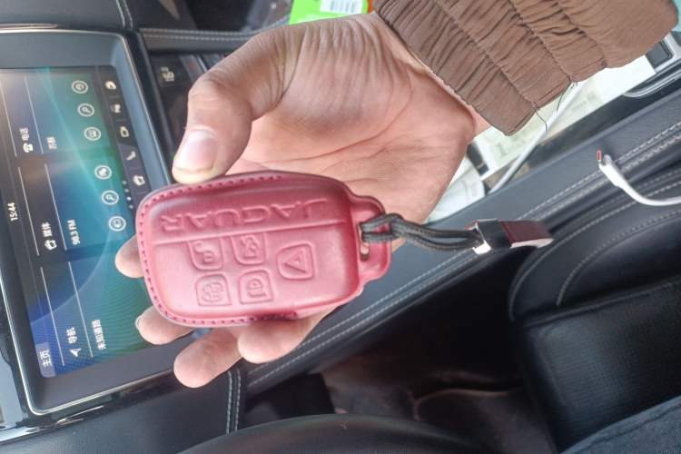 Used Jaguar F-PACE 2019 2.0T All-Wheel Drive R-Sport Sport Edition
