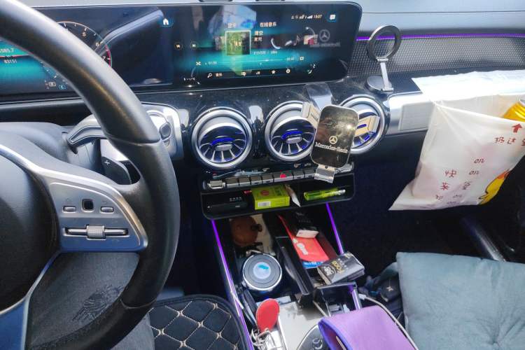 Used Mercedes-Benz GLB 2021 GLB 200 Dynamic Edition Audio And AC Panel