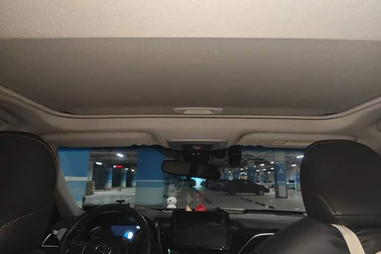 Used Toyota Camry 2021 2.0G Luxury Edition
