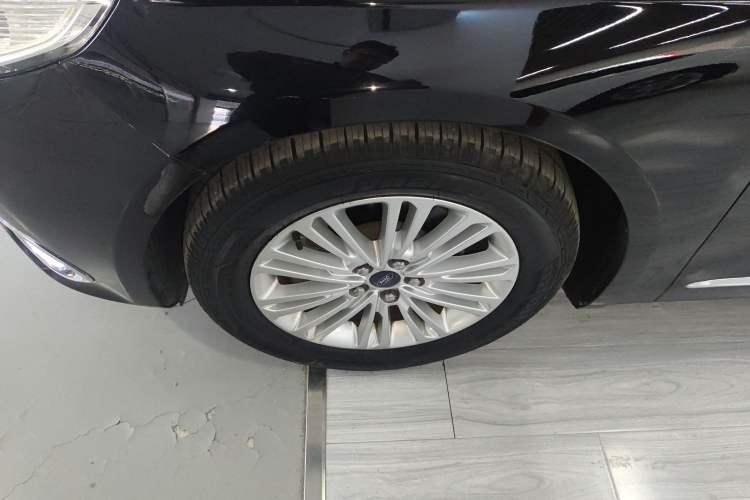 Used Ford Taurus 2017 EcoBoost 245 Fashion Edition
