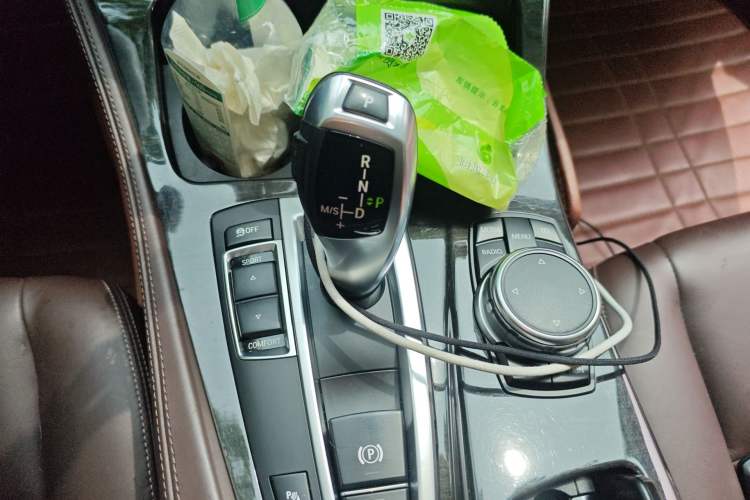 Used BMW 5 Series 2014 525Li Luxury Design Package