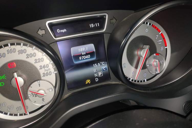 Used Mercedes-Benz GLA 2016 GLA 200 Sport Edition Odometer Close Up