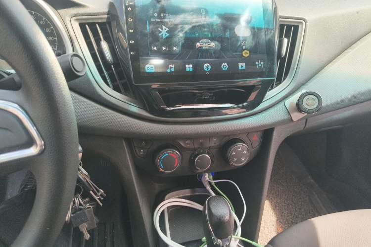 Used Chevrolet Cavalier 2016 1.5L Automatic Enjoyment Edition Audio And AC Panel