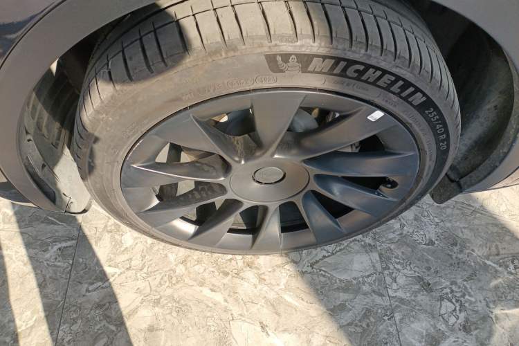 Used Tesla Model Y 2023 Rear-Wheel-Drive Version