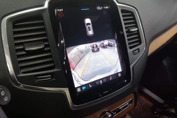 Used Volvo XC90 2024 B5 SmartDrive Luxury Edition 5 Seats