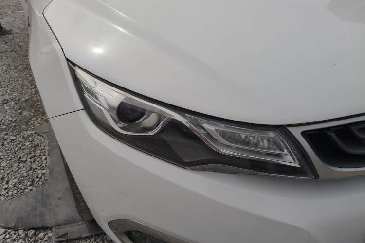 Used Geely Auto Emgrand GL 2017 1.3T DCT Luxury Model Right Front Headlight