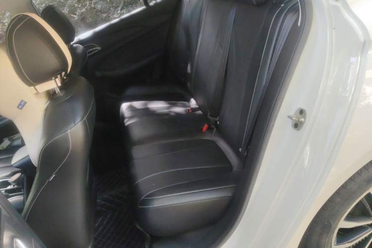 Used Roewe i5 2020 1.5L Automatic 4G Connect Luxury Flagship Edition