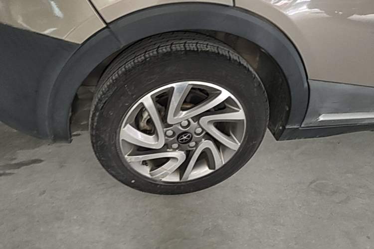 Used JAC Group Refine S3 2016 1.5L CVT Luxury Smart Version Right Rear Wheel Hub