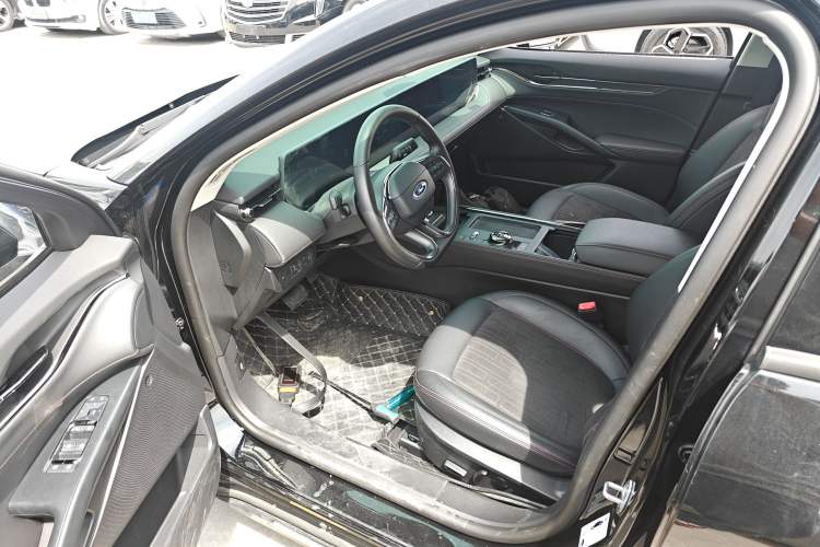 Used Ford Mondeo 2023 EcoBoost 180 Luxury Model Driver Seat