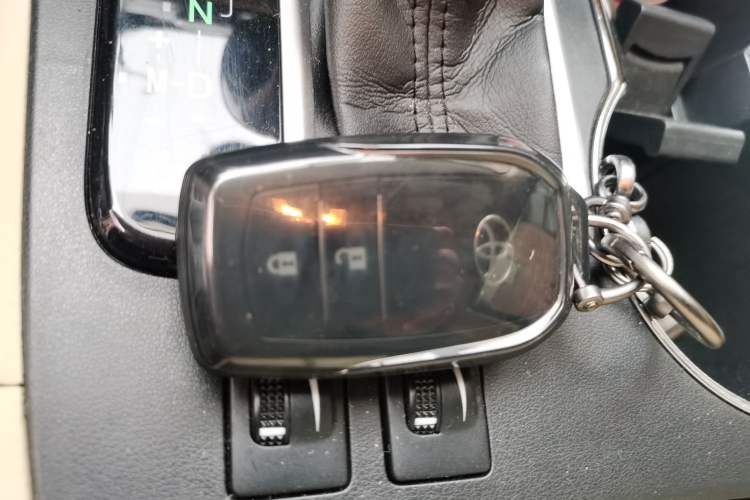 Used Toyota Highlander 2017 2.0T Four-Wheel Drive Luxury Navigation Version 7 Seats