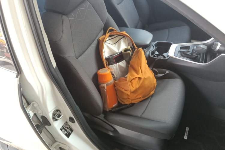 Used Toyota RAV4 2022 2.0L CVT Two-Wheel Drive Fashion Edition