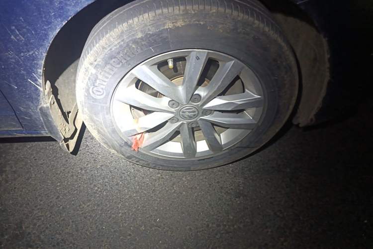 Used Volkswagen Touran 2018 Volkswagen Touran L 280TSI DSG Comfort Edition 7 Seats China V Emission Standard Right Front Wheel Hub