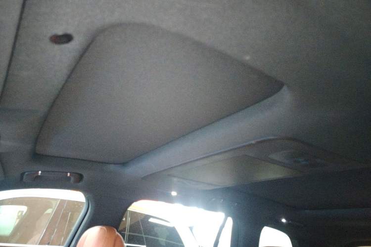 Used Geely Galaxy M9 2025 Model 210km Four-Wheel-Drive Leading Edition
