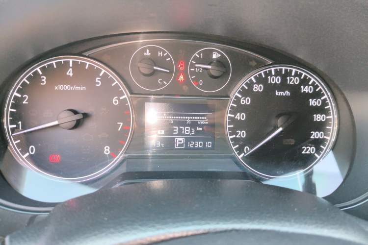Used Nissan Tiida 2013 1.6L CVT Cool Cafe Edition Instrument Cluster