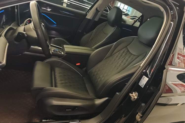 Used Volkswagen Magotan 2024 380TSI DSG Prestige Edition DaMai Package
