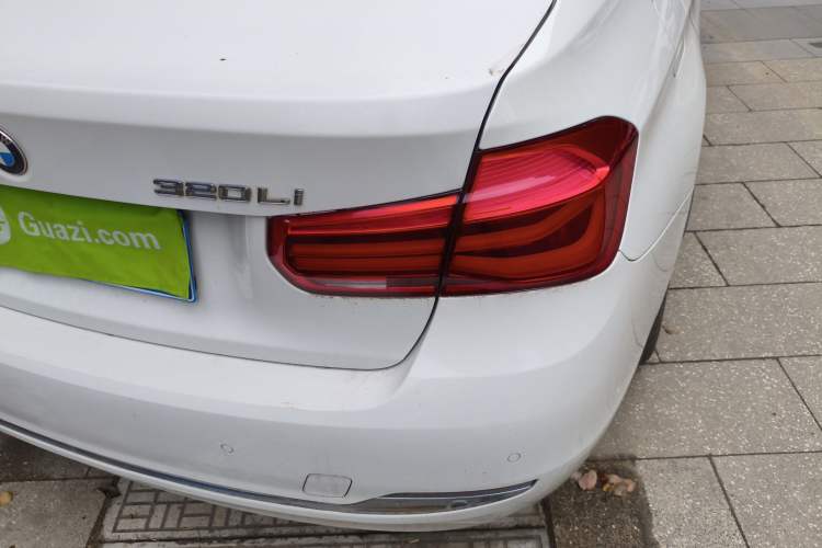 Used BMW 3 Series 2016 320Li Fashion Model Right Rear Taillight
