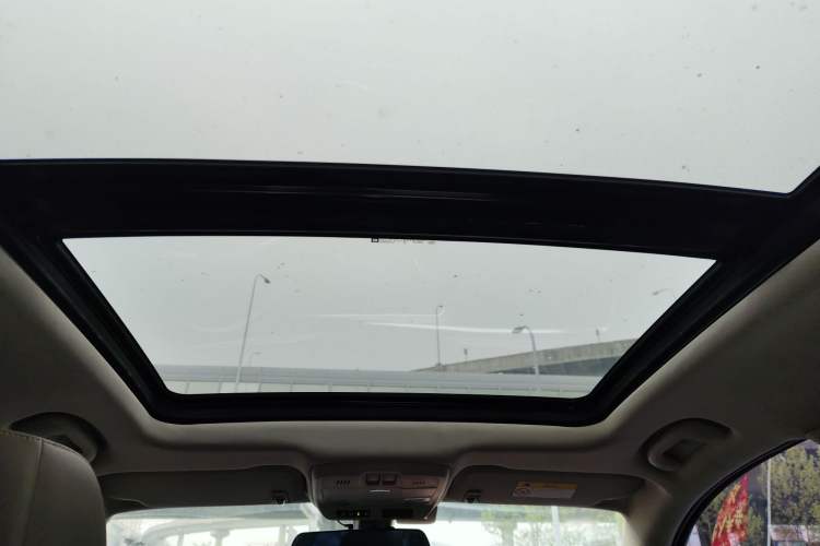 Used Buick Envision 2018 20T Two-Wheel Drive Luxury Model Headliner