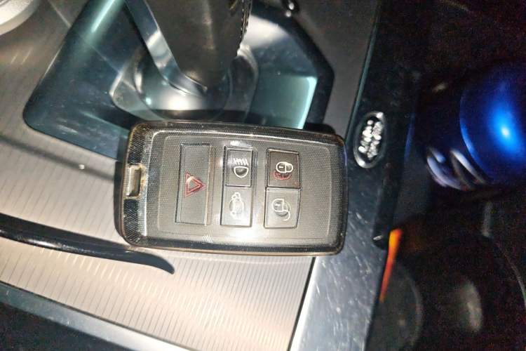 Used Land Rover Range Evoque 2020 249 PS Youth Edition Vehicle Key