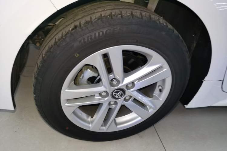 Used Toyota Levin 2022 Facelift TNGA 1.5L CVT Progressive Edition
