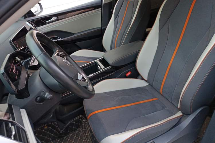 Used Volkswagen ID.6 CROZZ 2021 Revised Version Long-Range PRO Edition Left Front Seat