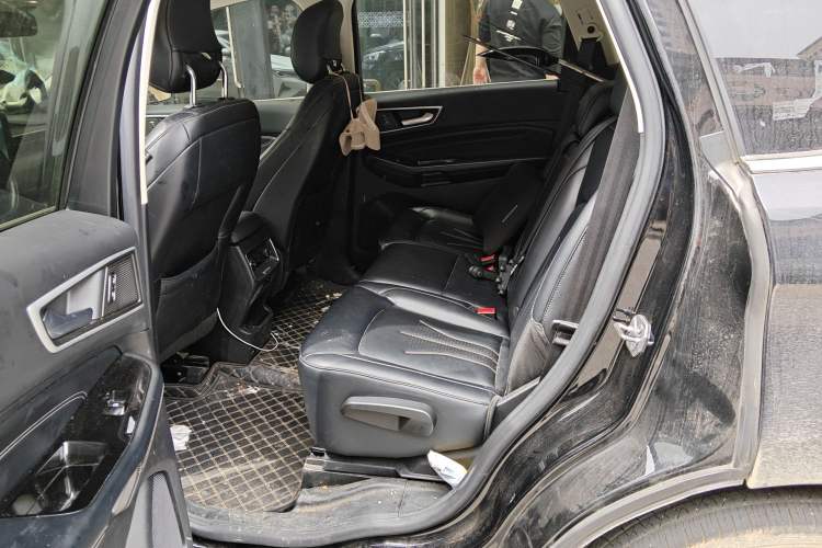 Used Ford Edge 2021 PLUS EcoBoost 245 Two-Wheel-Drive Titanium 7-Seater