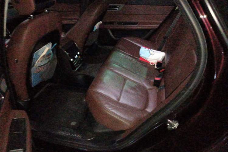 Used Jaguar XFL 2018 XFL 2.0T 250 PS Premium Edition
