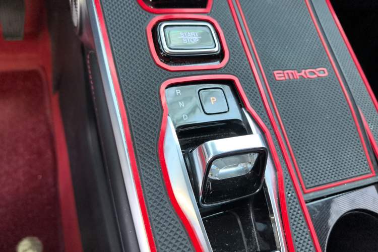 Used GAC Trumpchi EMKOO 2022 1.5T Supernova Max Edition Gear Lever