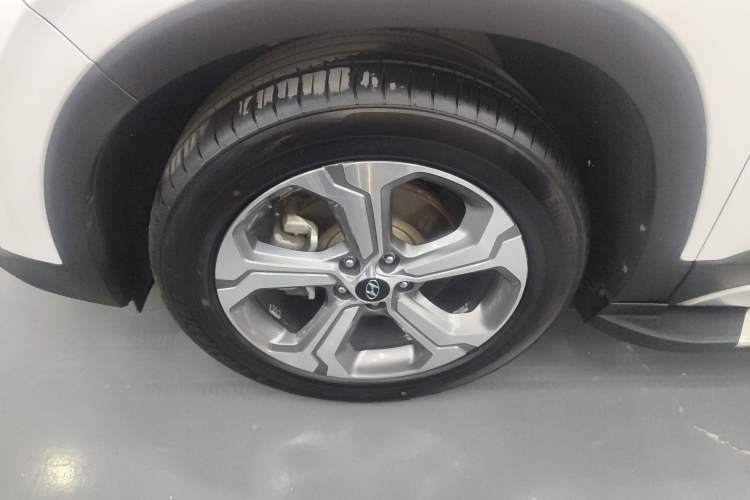 Used Hyundai Santa Fe 2019 380 TGDi DLX Automatic Two-Wheel Drive Prestige Plus Version China VI Standard Left Front Wheel Hub