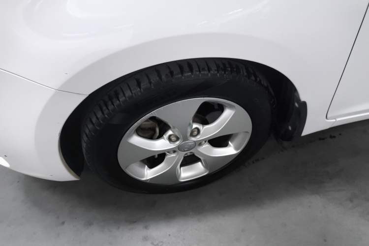 Used Kia Carens 2013 2.0L 7-Seater Automatic Comfort Edition China V Standard
