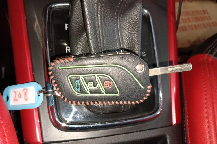 Used BAIC Senova X25 2015 1.5L automatic luxury version
