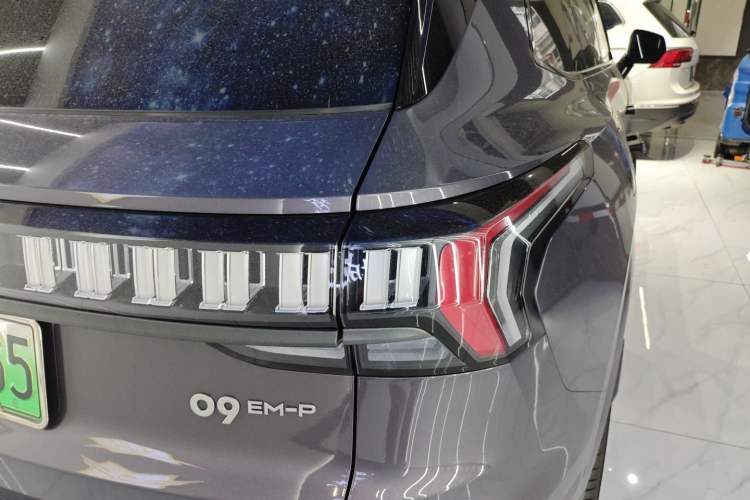 Used Lynk & Co 09 EM-P 2023 2.0TD EM-P Long-Range Version AM Six-Seater