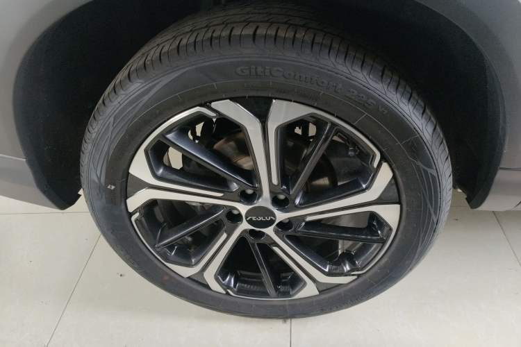 Used Dongfeng Aeolus Huge 2024 Mach Power 1.5T Premium Model Right Rear Wheel Hub